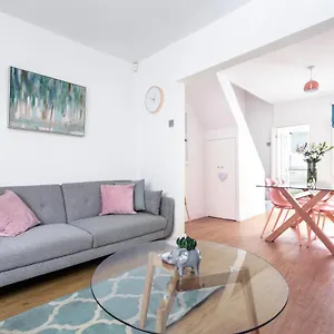 Beautiful Centre - Within Walls Holiday home